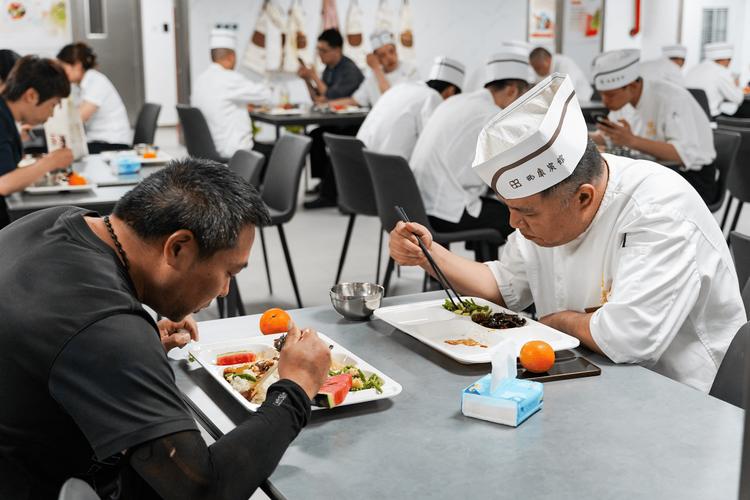 科技与营养双赋能 康比特助力西康宾馆餐饮服务数智焕新